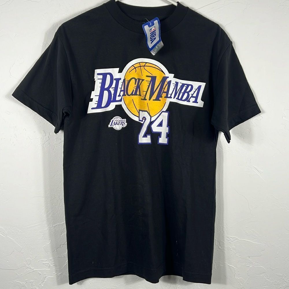 🔥🏀 "NWT" L.A.LAKERS KOBE BRYANT #24 Black Mamba NBA Tee Sz Med - NEW